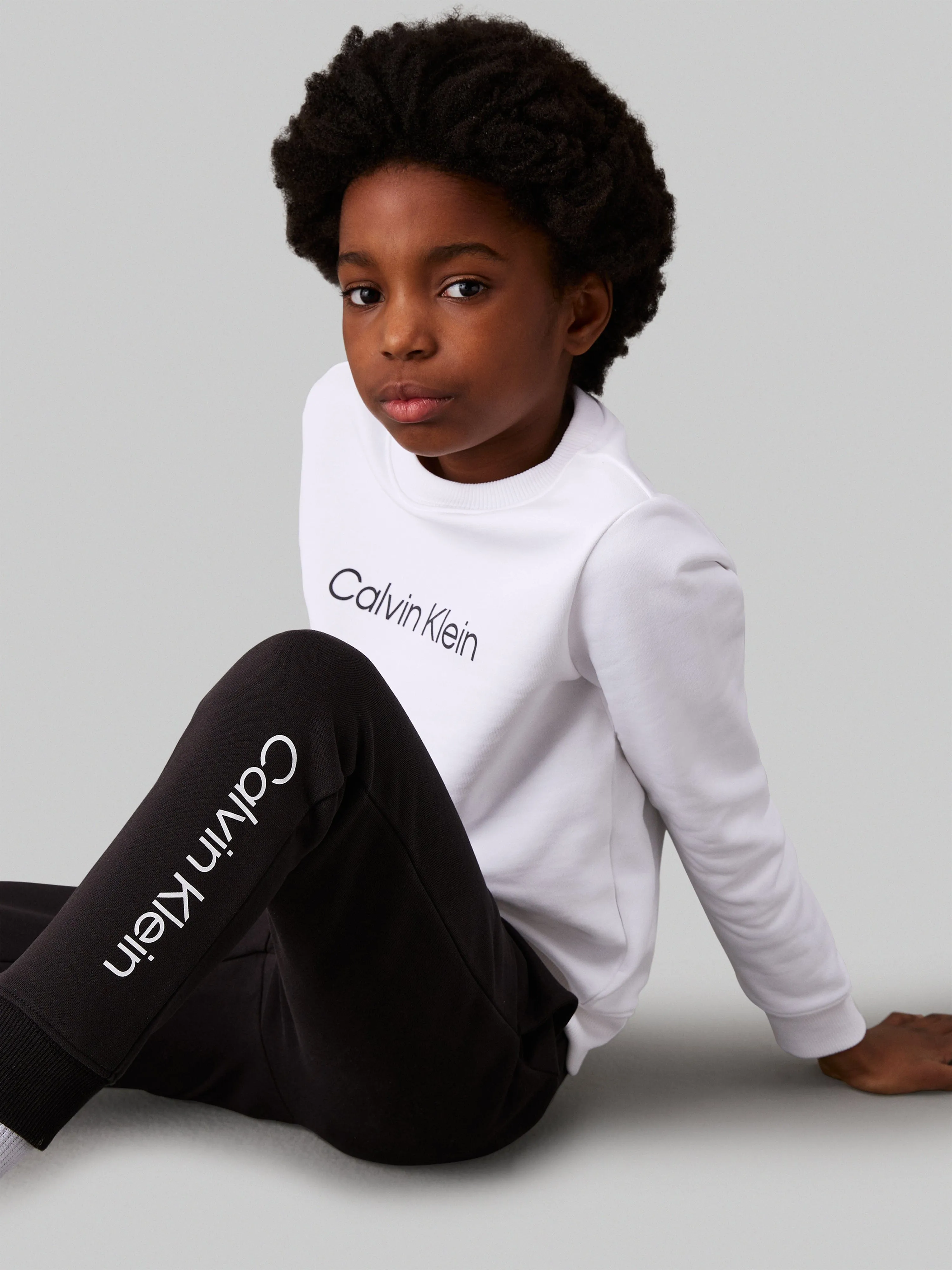 Calvin Klein Kids Logo Regular Joggers in Black