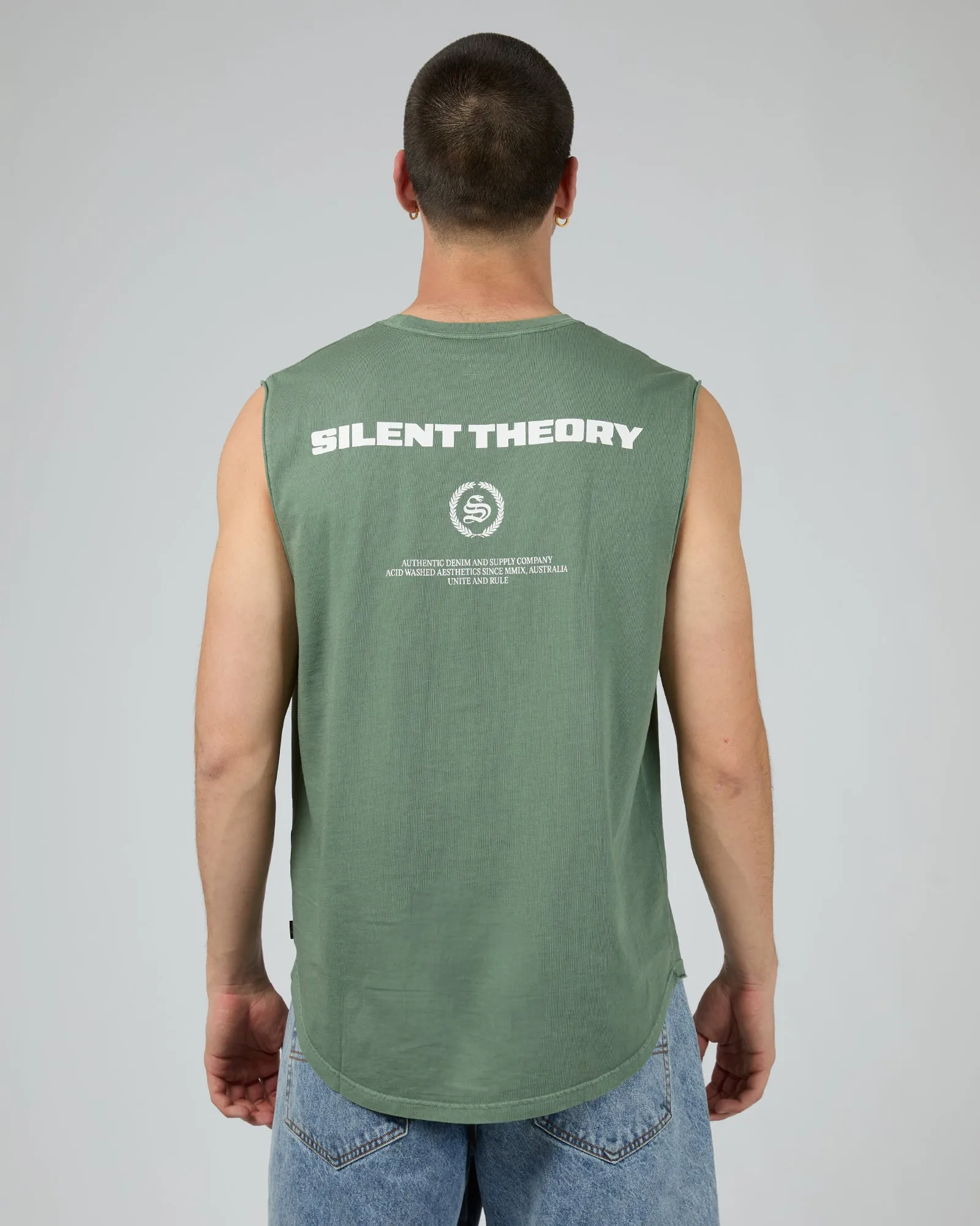 Dominate Tail Muscle Forest Green