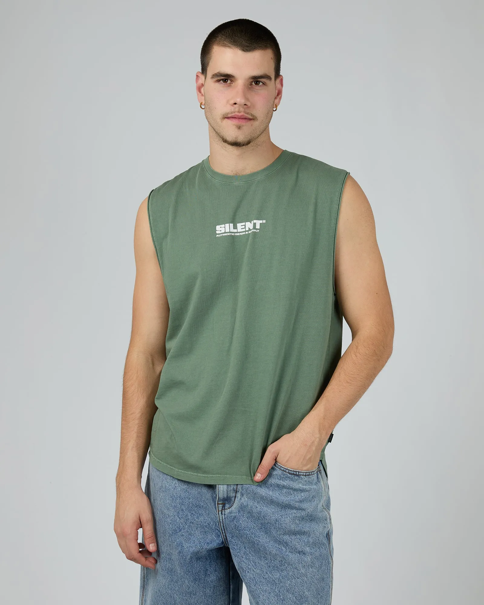 Dominate Tail Muscle Forest Green