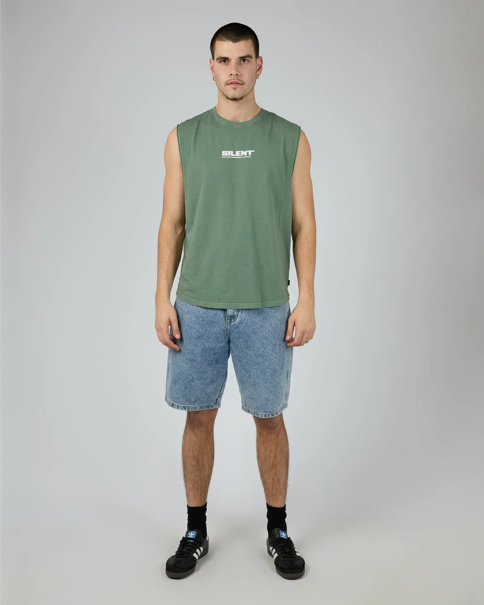 Dominate Tail Muscle Forest Green