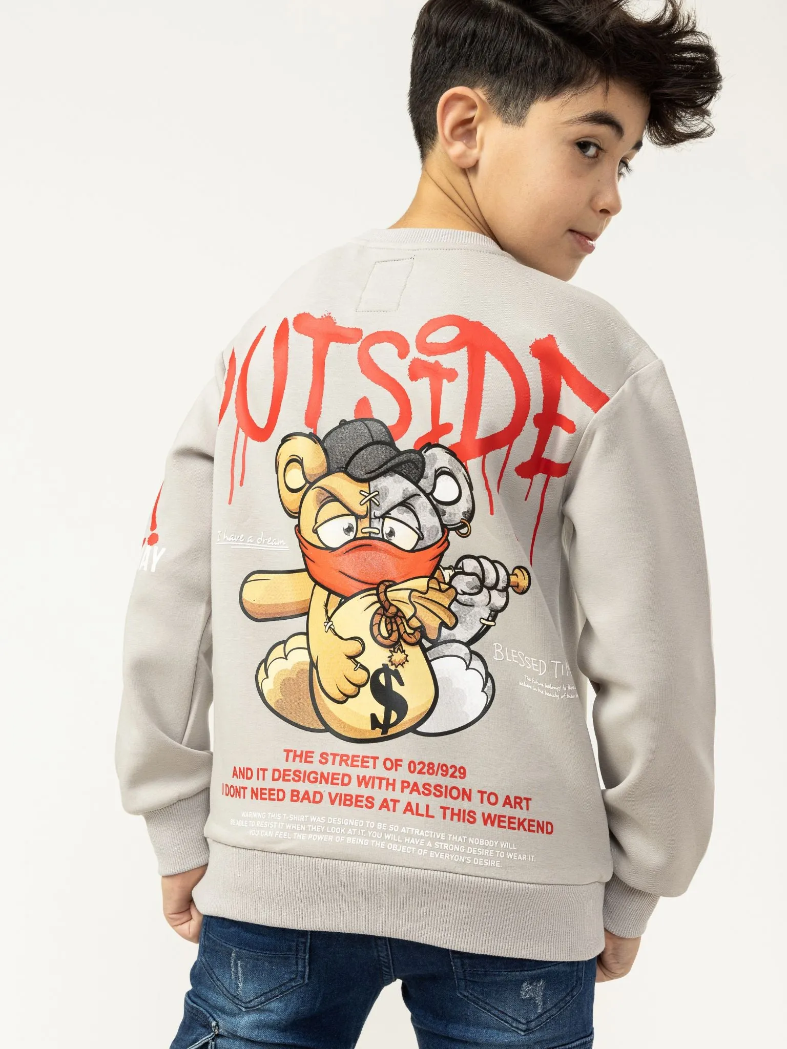 GRAPHIC BEAR FASHION SWEATSHIRT